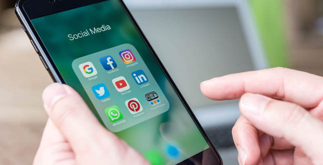5 ways social media can improve your business  image